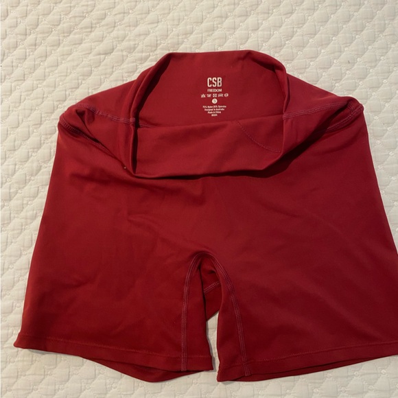 CSB sold out Deep V Burgundy Freedom set-  Performance Sports Bra and 5” shorts - Picture 5 of 6